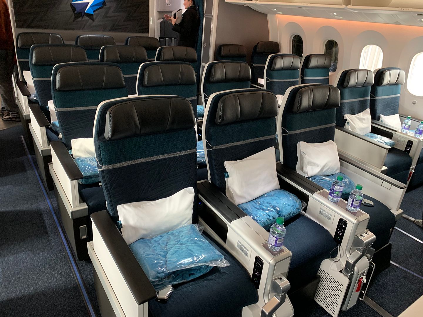 WestJet’s Boeing 7879 Transatlantic Business Class Experience
